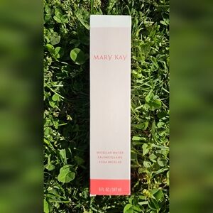NEW Mary Kay Micellar Water Dry to Oily Skin 5oz NIB